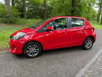 Used Toyota Yaris 2015 for sale - 74824266: Photo
