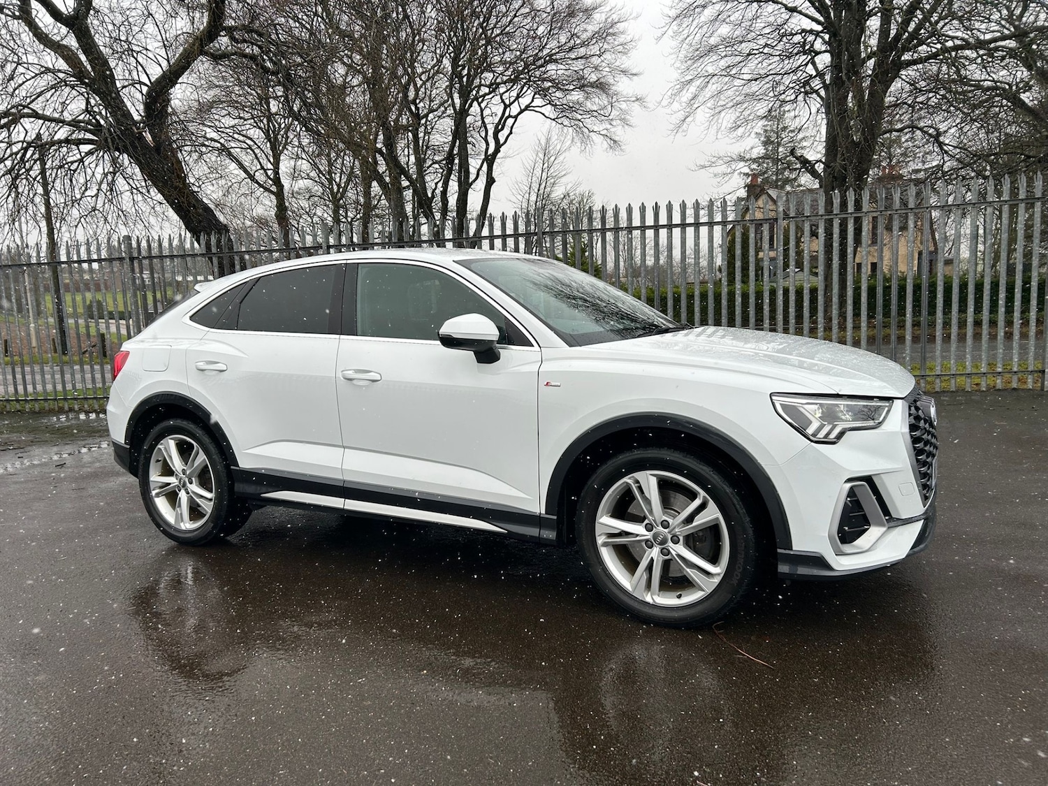 Used Audi Q3 2021 for sale - 77458260: Photo 2