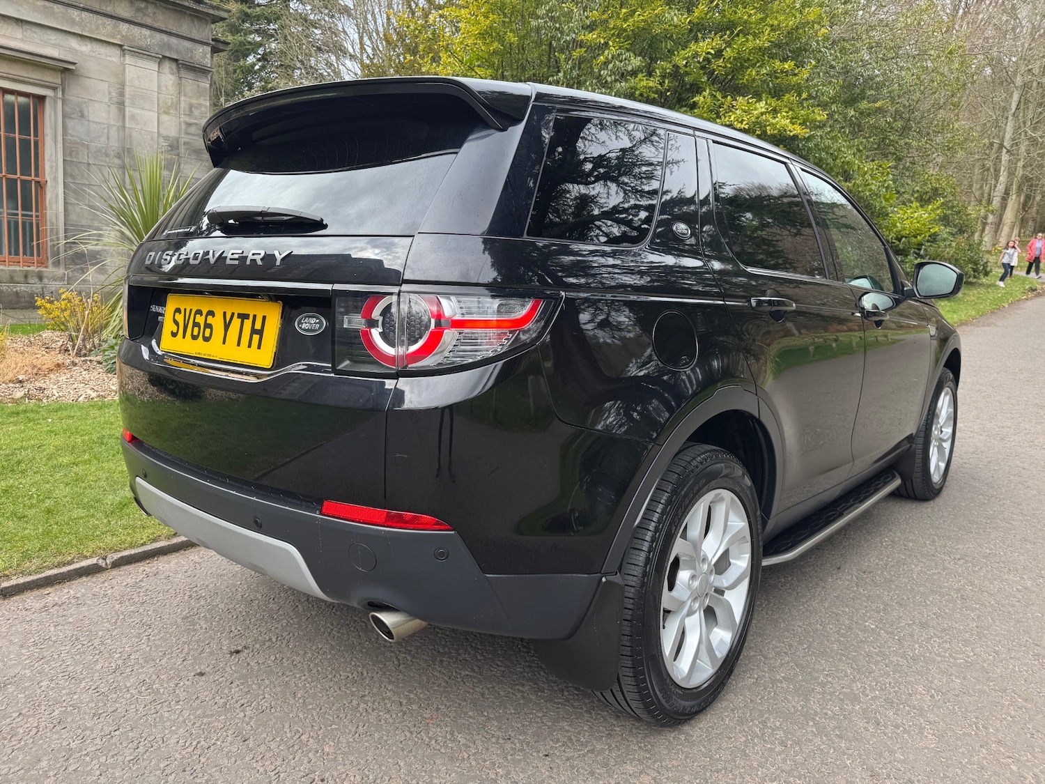 Used Land Rover Discovery Sport 2016 for sale - 78145954: Photo 11