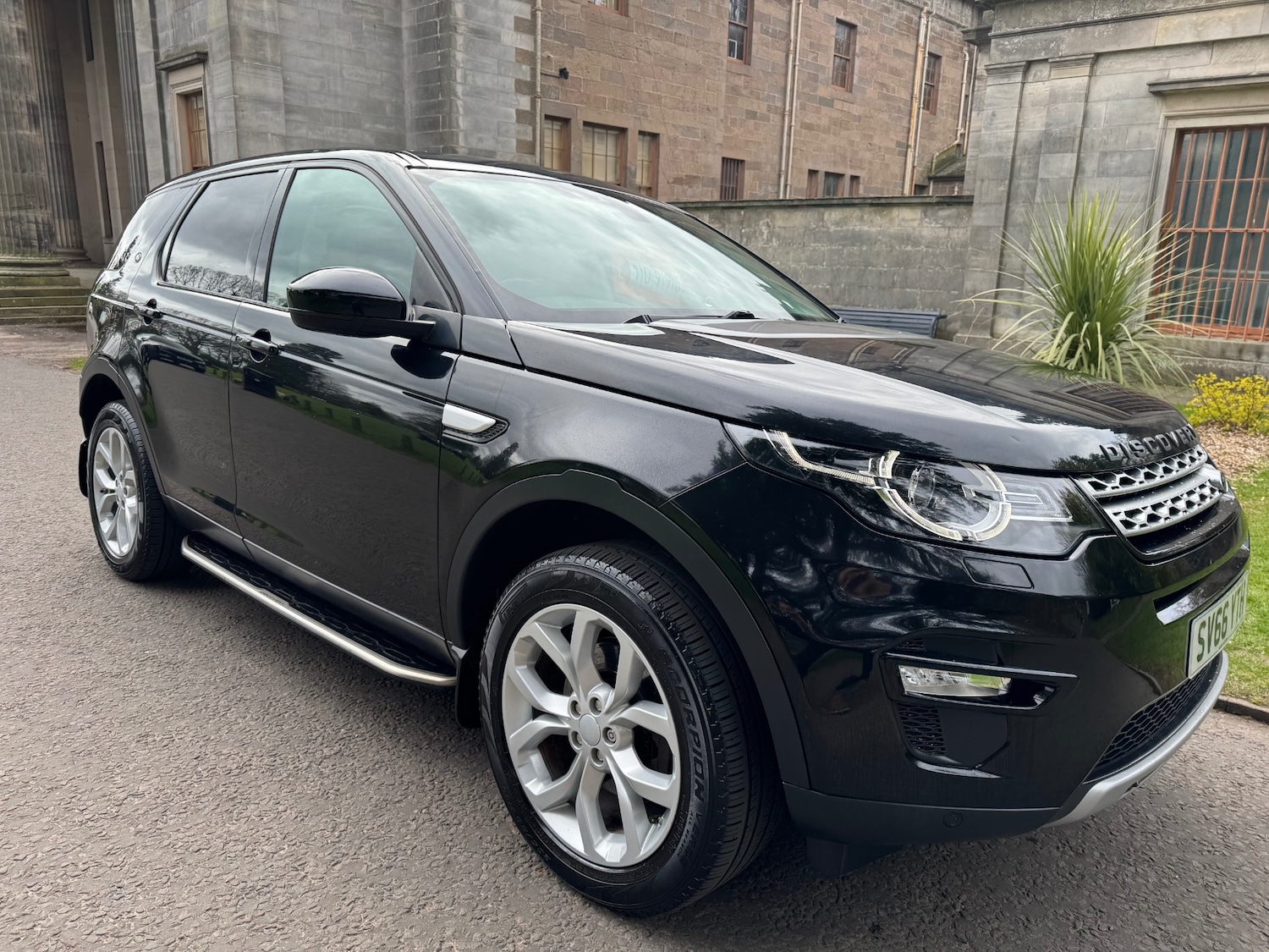 Used Land Rover Discovery Sport 2016 for sale - 78145954: Photo 12