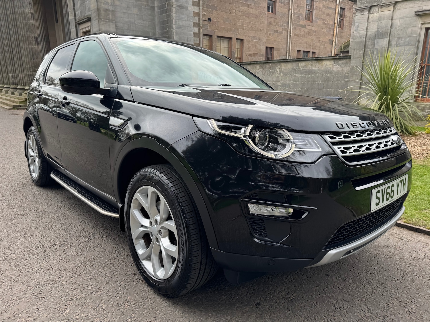 Used Land Rover Discovery Sport 2016 for sale - 78145954: Photo 15