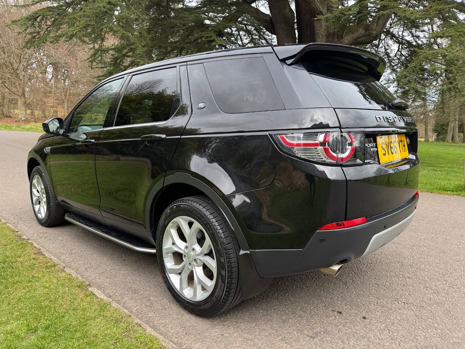 Used Land Rover Discovery Sport 2016 for sale - 78145954: Photo 6
