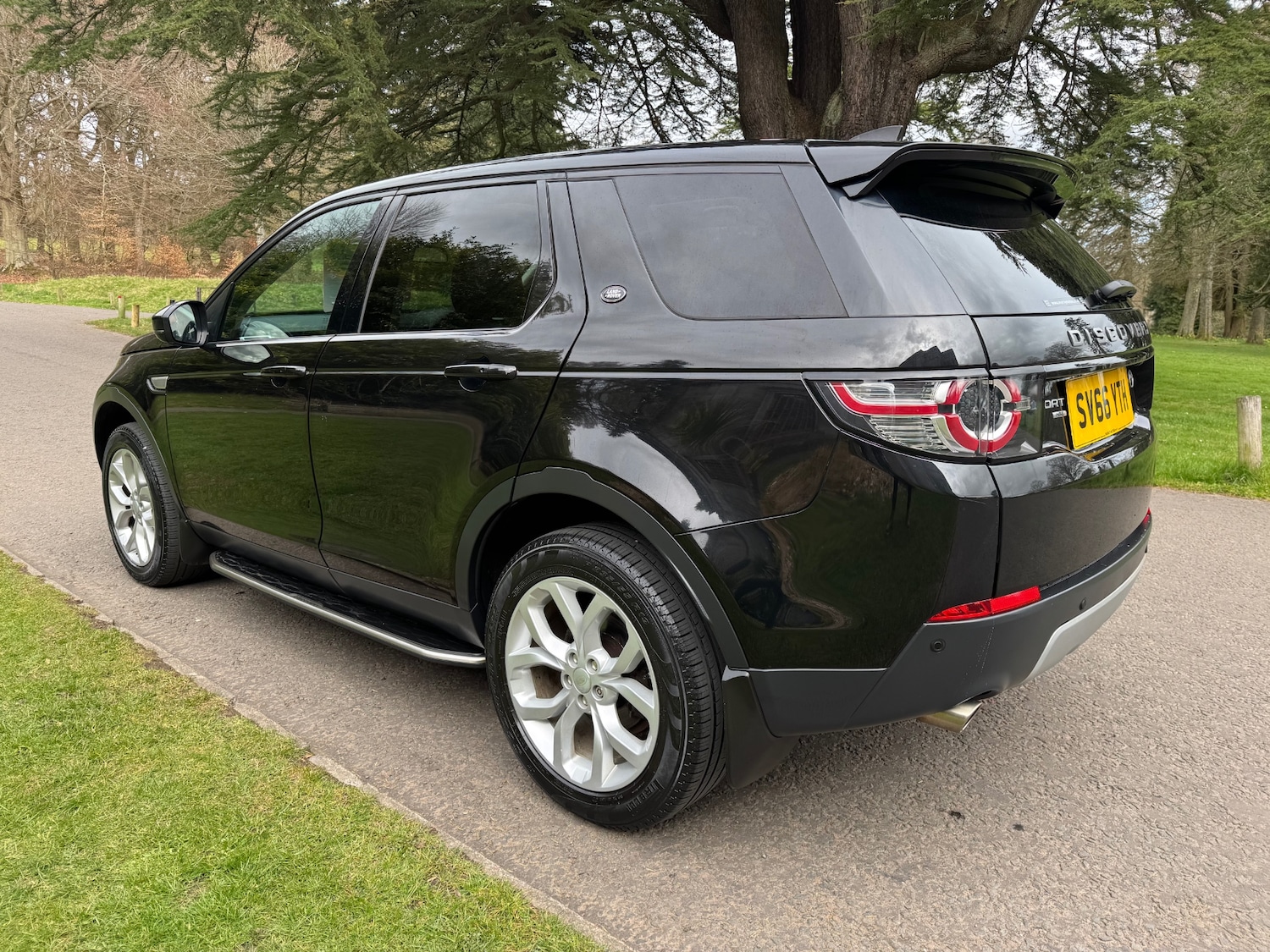 Used Land Rover Discovery Sport 2016 for sale - 78145954: Photo 9