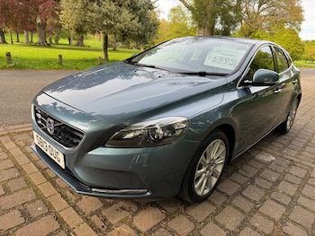 Used Volvo V40 2013 for sale - 78612478: Photo