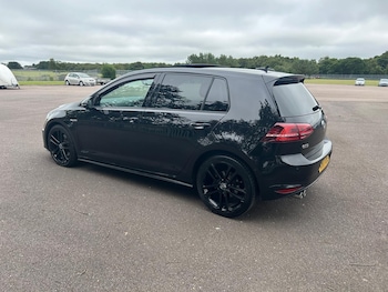 Used Volkswagen Golf 2017 for sale - 79281870: Photo