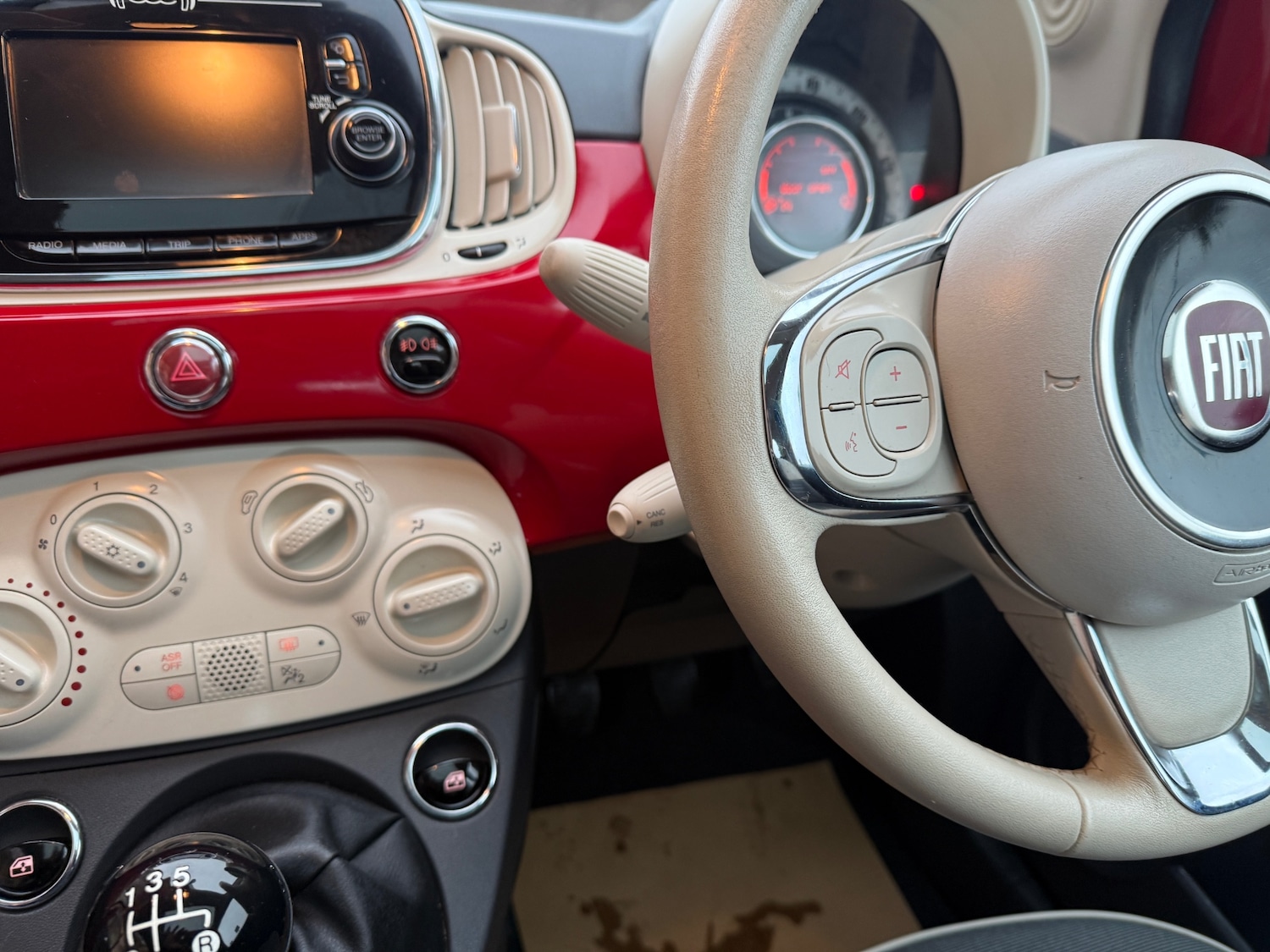 Used Fiat 500 2018 for sale - 77563401: Photo 29