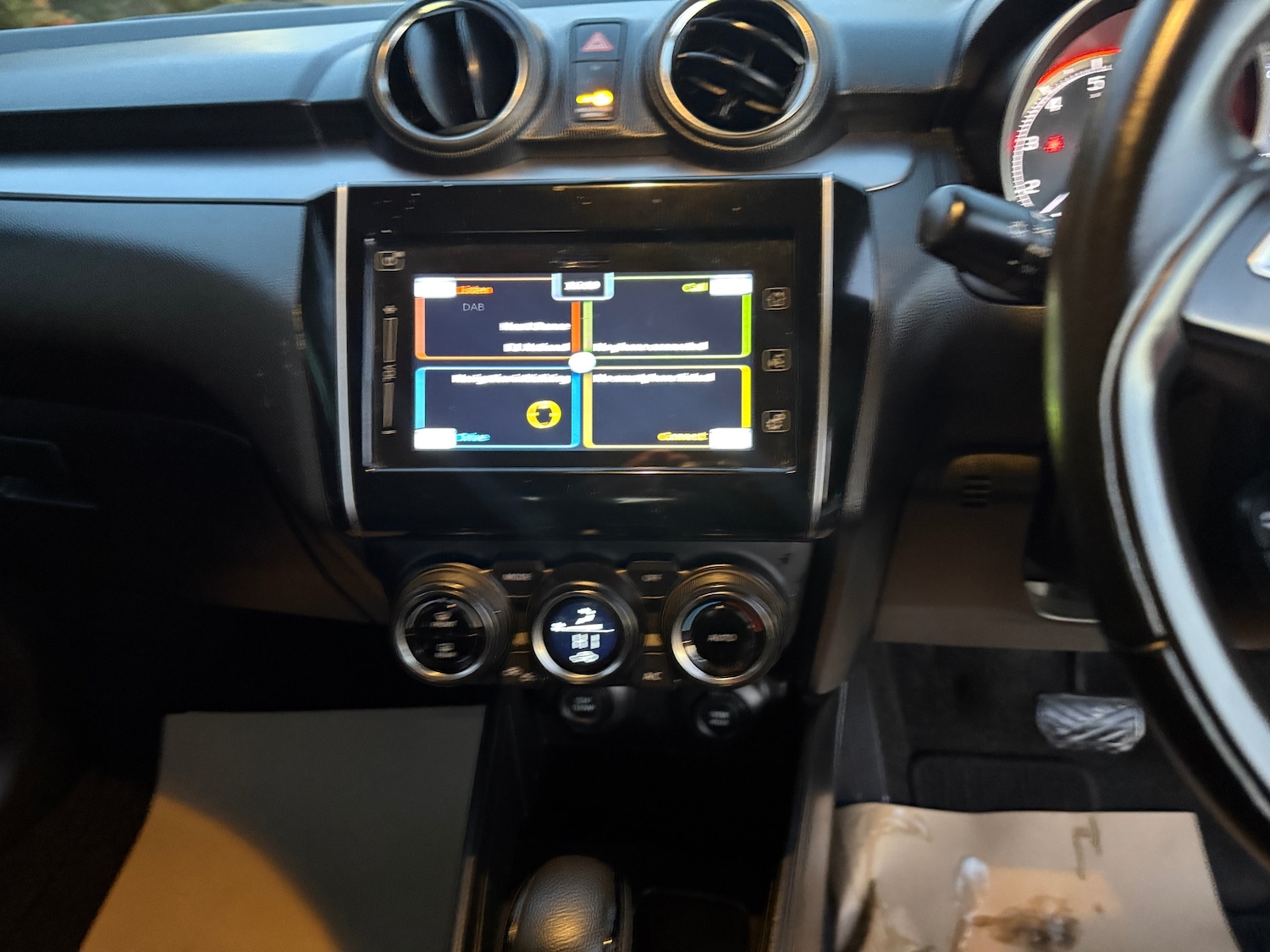 Used Suzuki Swift 2021 for sale - 76587930: Photo 23