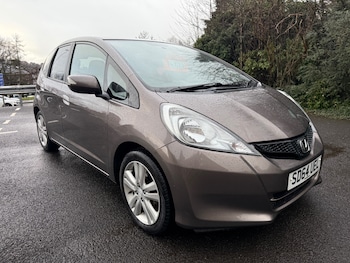 Used Honda Jazz 2014 for sale - 77480710: Photo