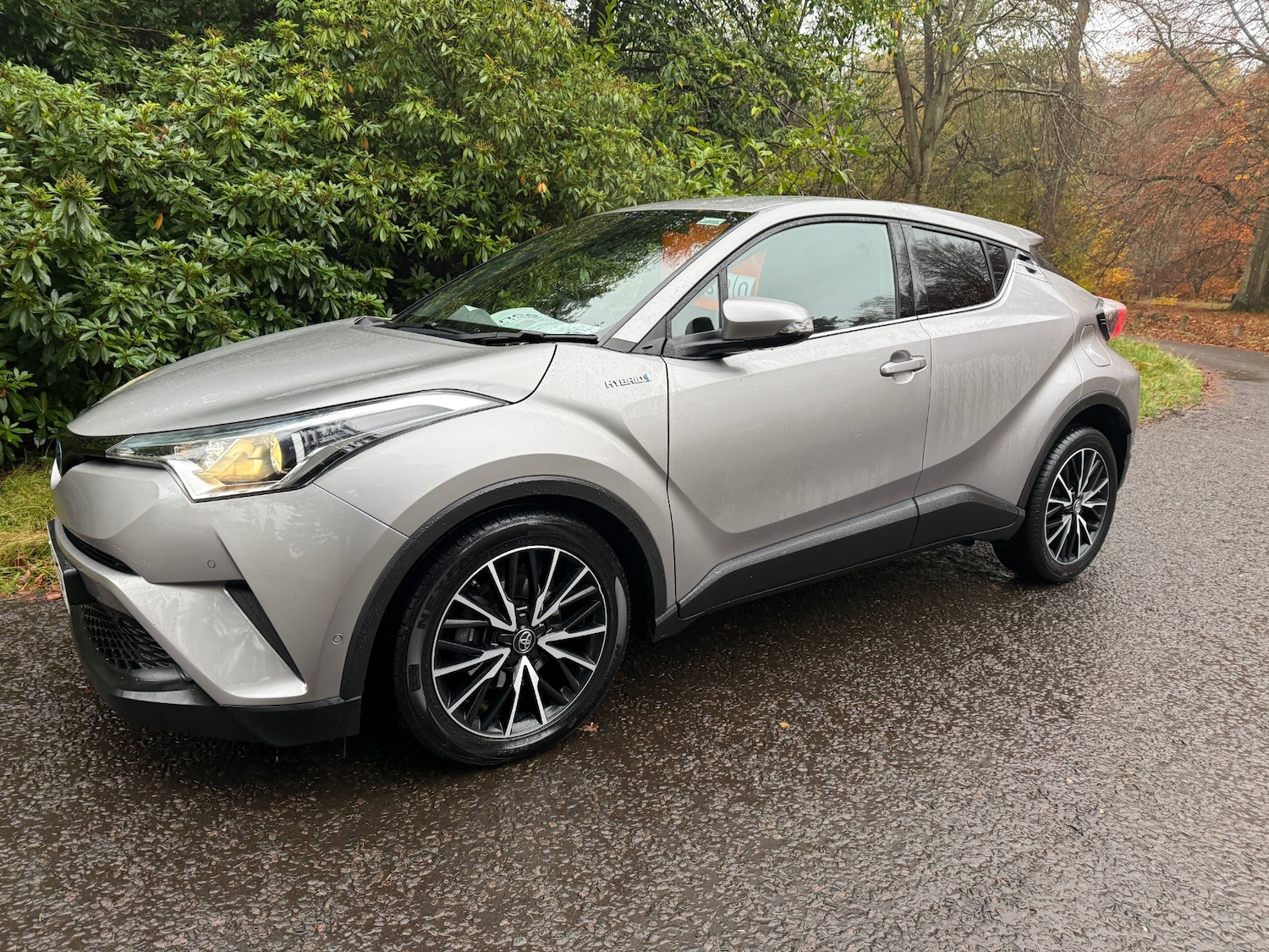 Used Toyota C-HR 2019 for sale - 76583189: Photo 3