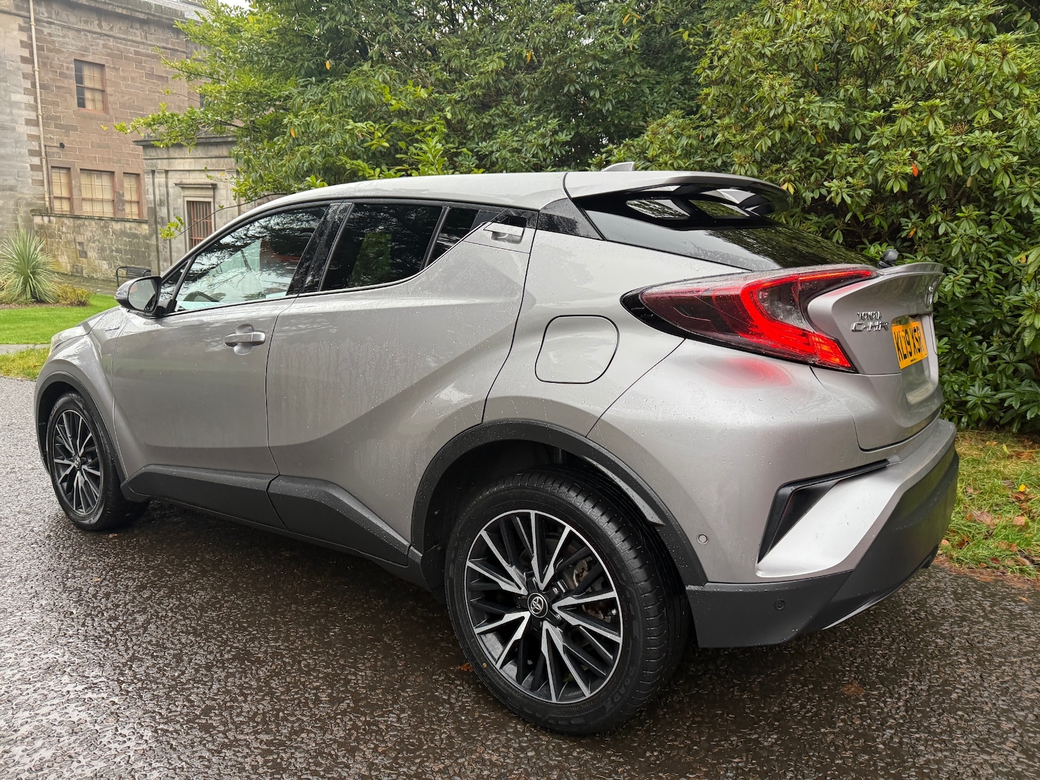 Used Toyota C-HR 2019 for sale - 76583189: Photo 4
