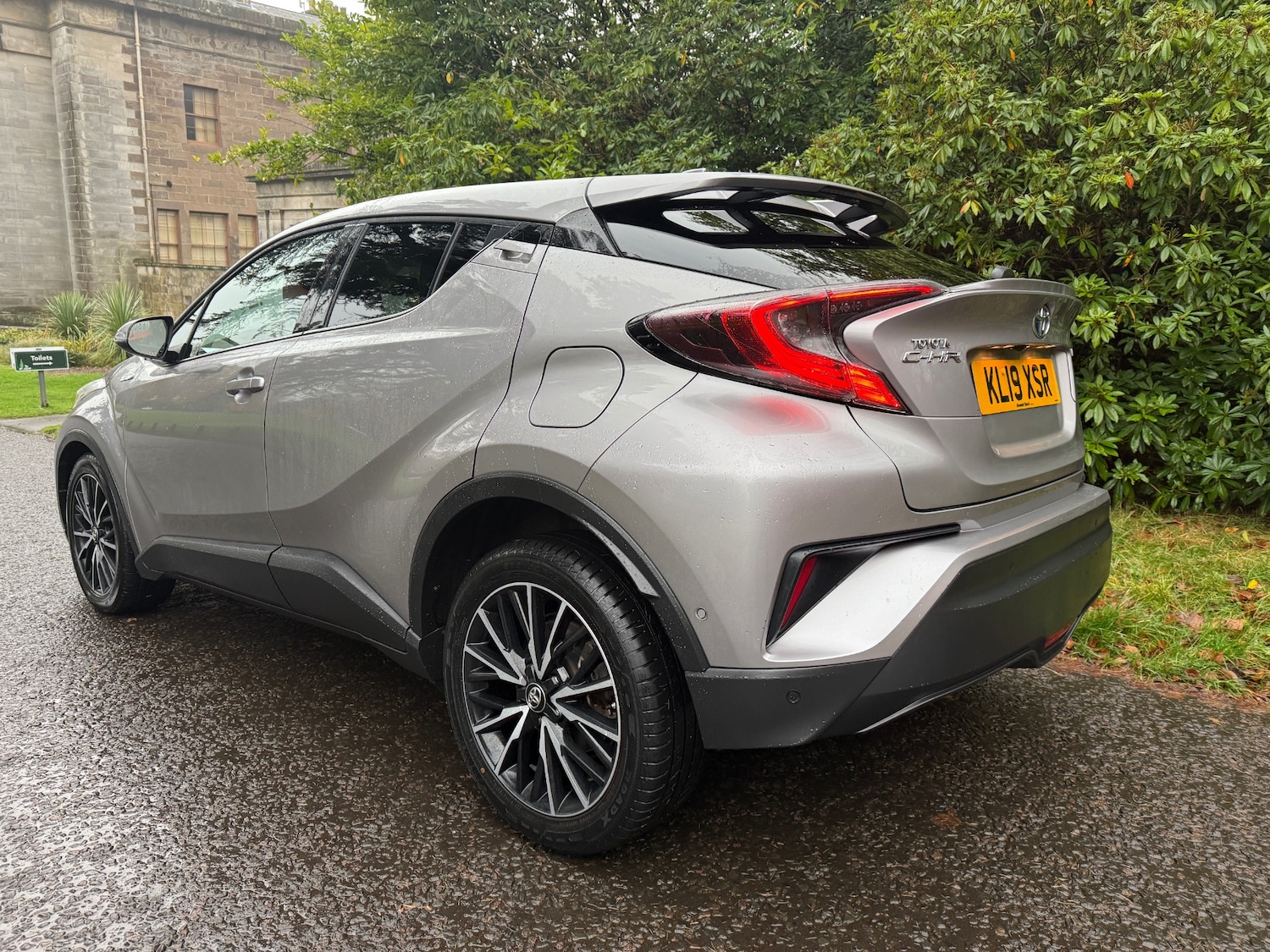 Used Toyota C-HR 2019 for sale - 76583189: Photo 5