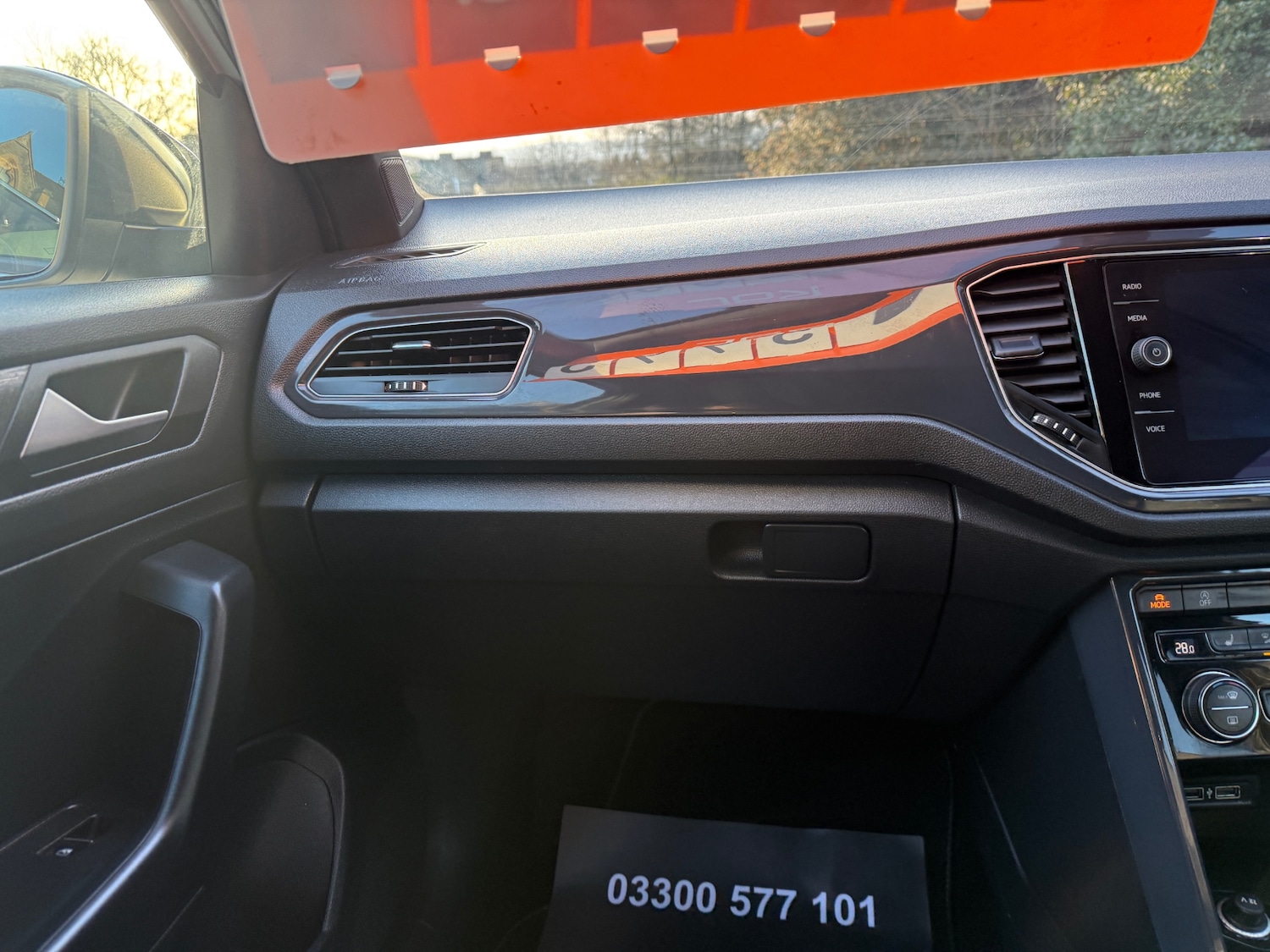 Used Volkswagen T-Roc 2018 for sale - 77797883: Photo 20