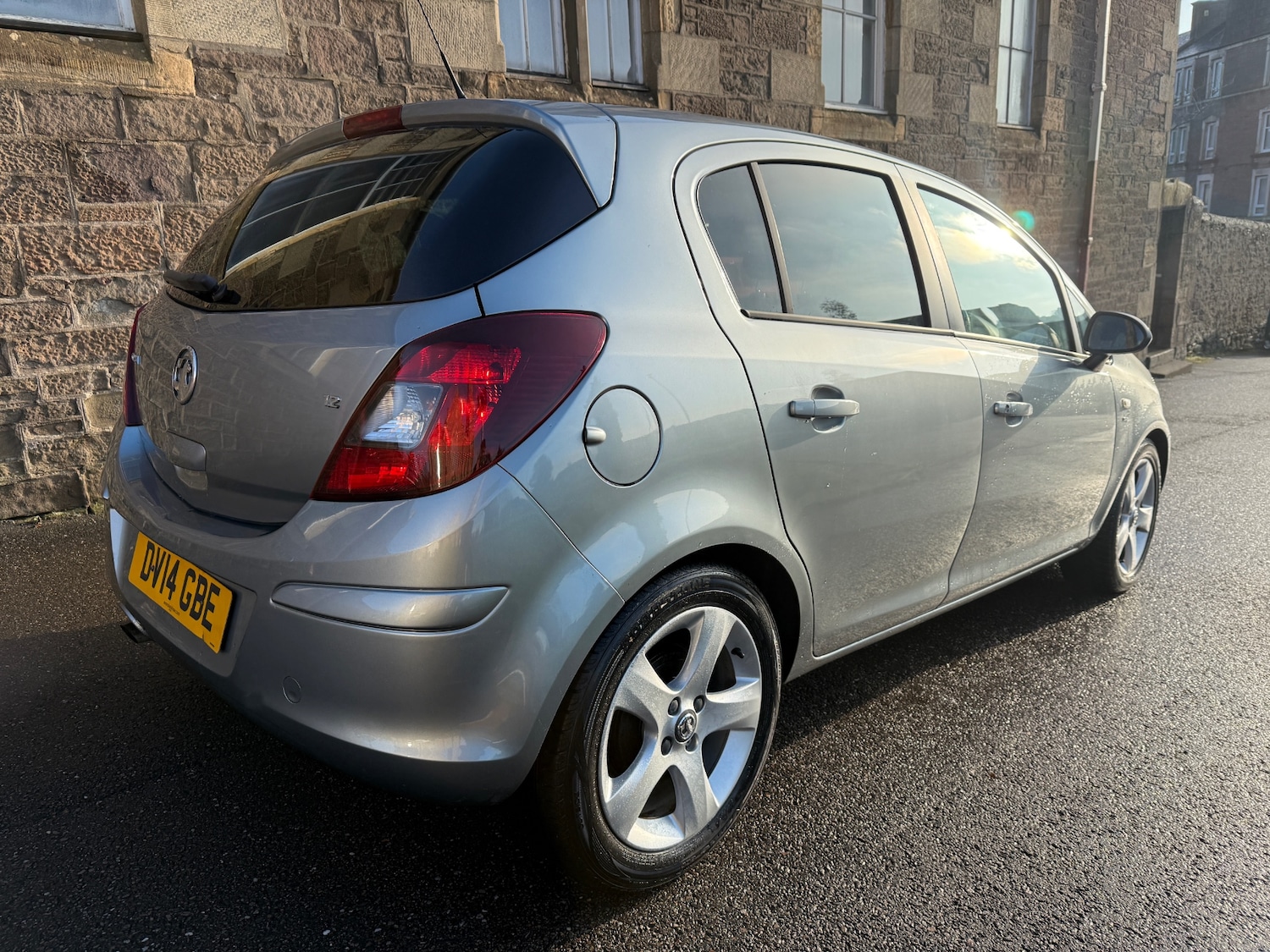 Used Vauxhall Corsa 2014 for sale - 77245859: Photo 2