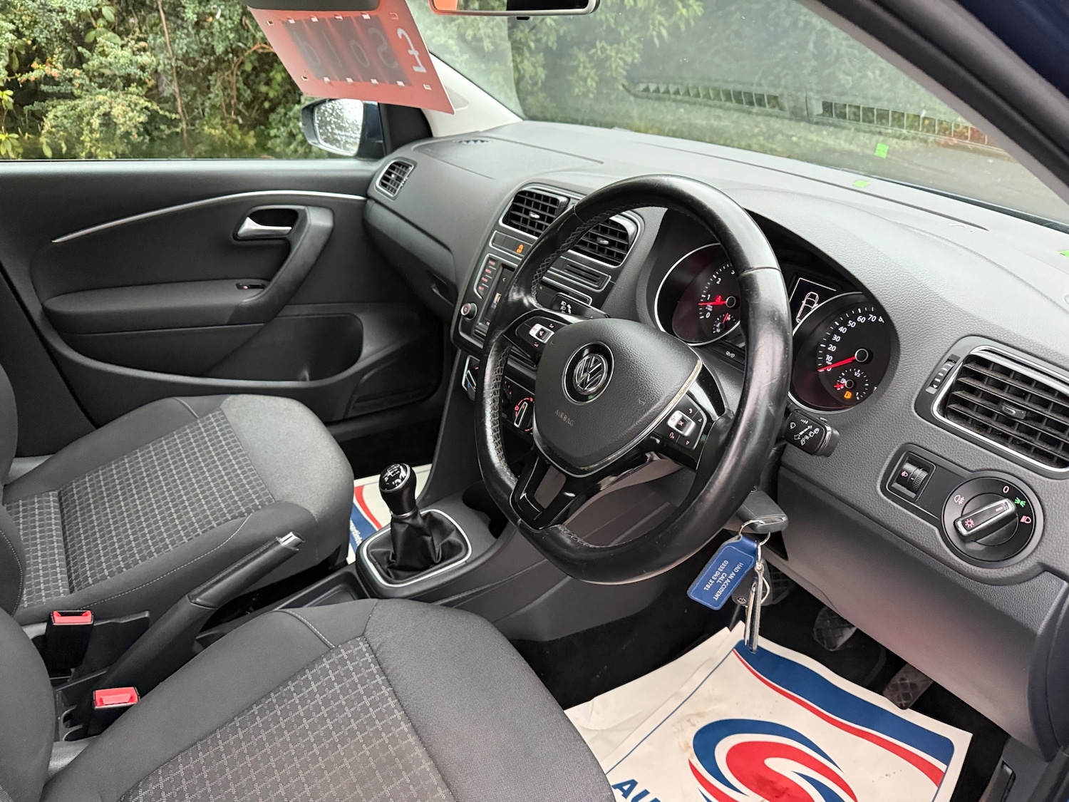 Used Volkswagen Polo 2015 for sale - 77293702: Photo 23