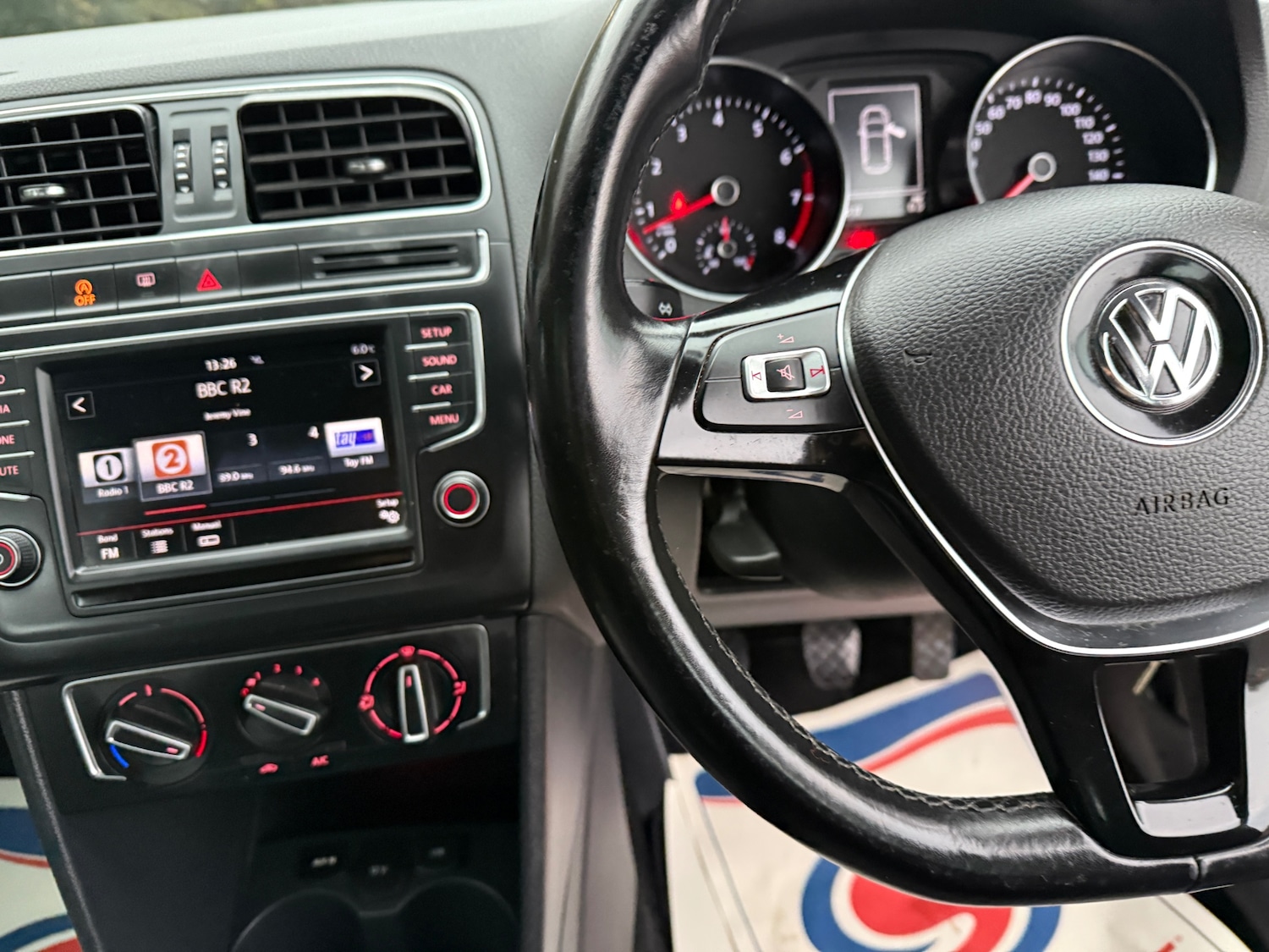 Used Volkswagen Polo 2015 for sale - 77293702: Photo 26