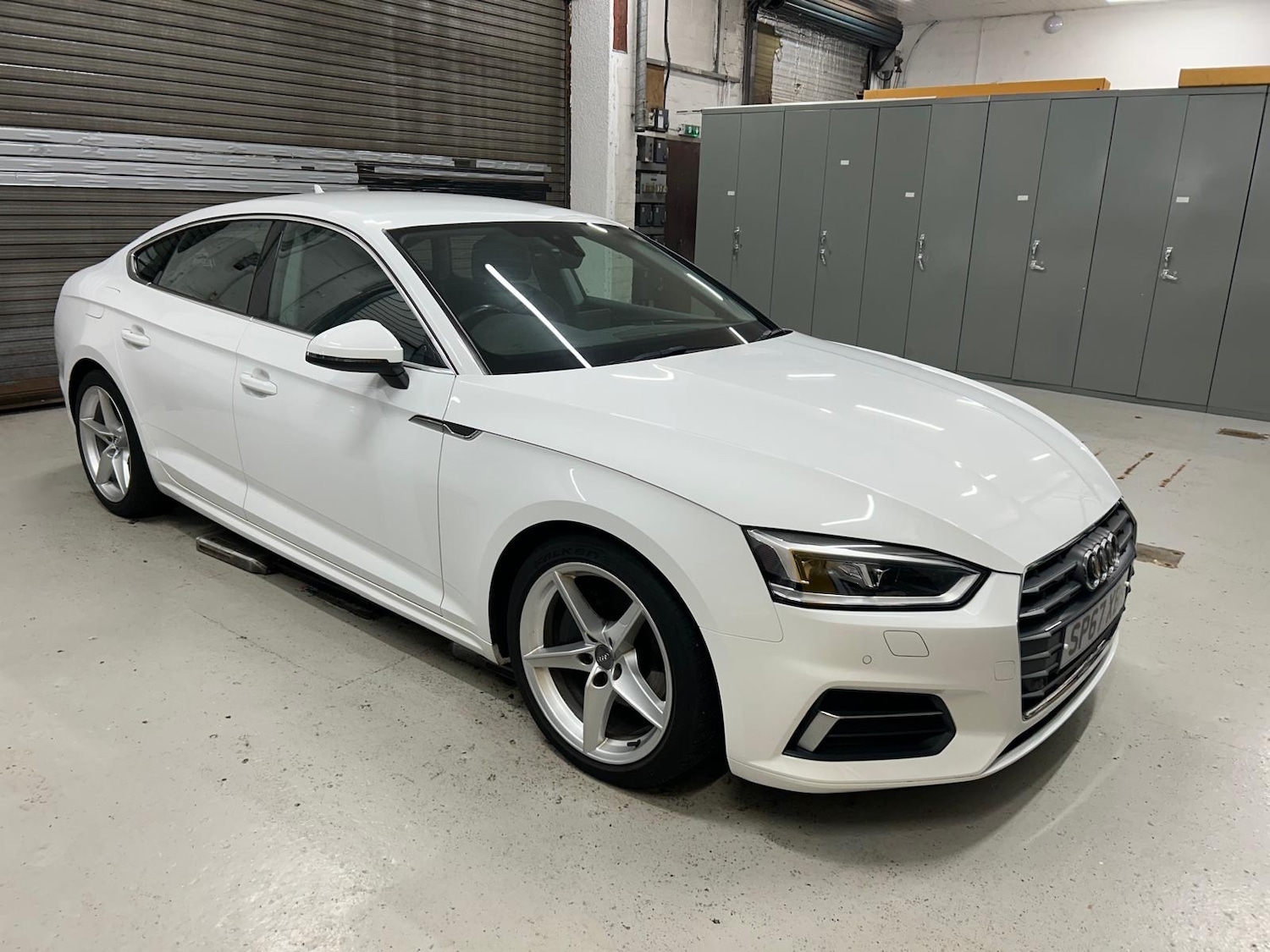 Used Audi A5 2017 for sale - 77043159: Photo 4