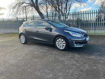 Used Kia Ceed 2016 for sale - 77796808: Photo