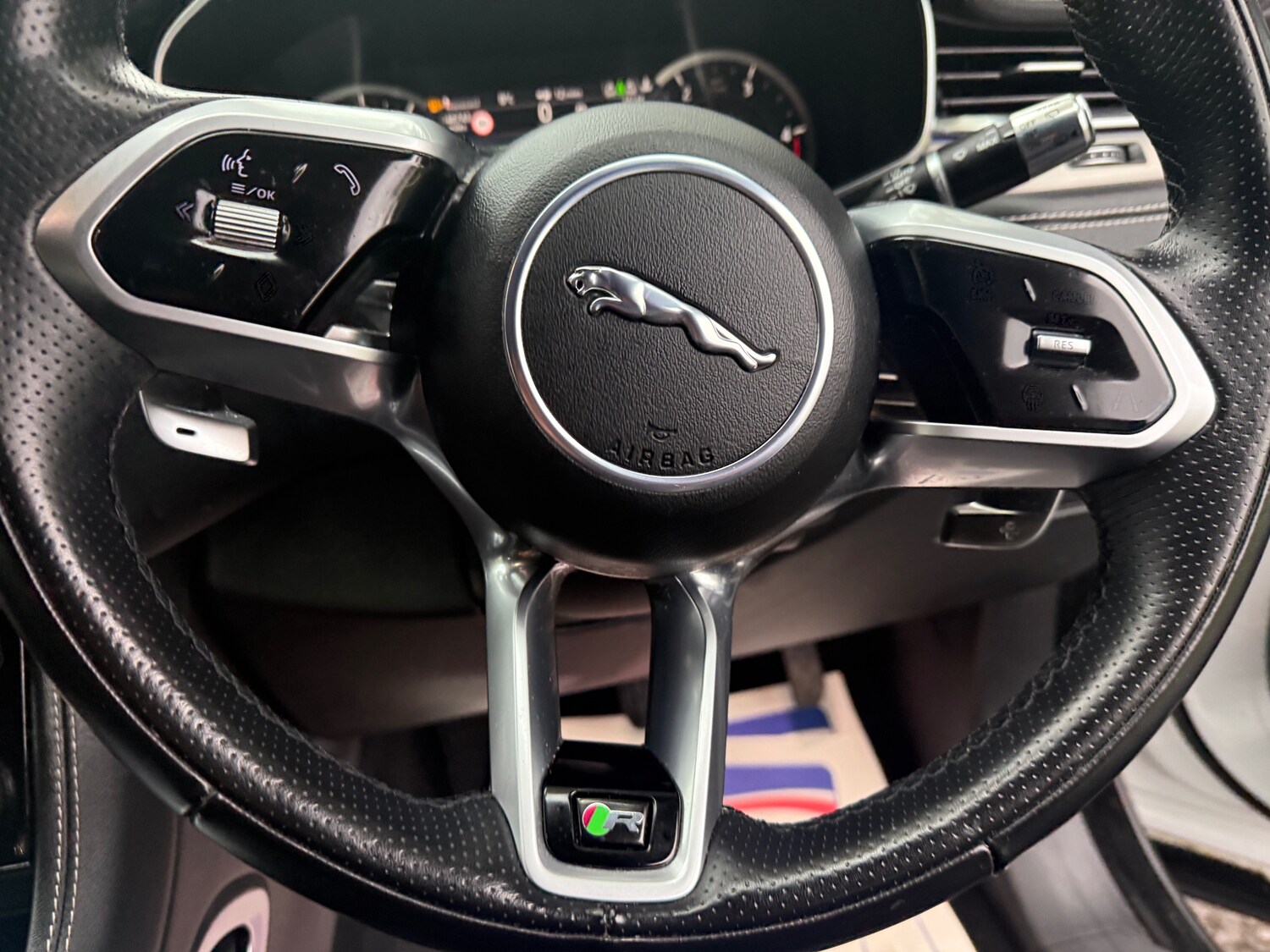 Used Jaguar F-Pace 2021 for sale - 76328887: Photo 38