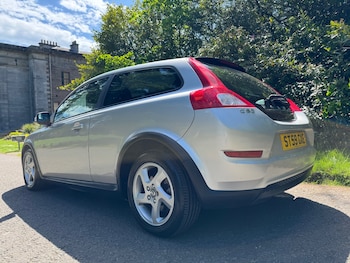 Used Volvo C30 2010 for sale - 78893110: Photo