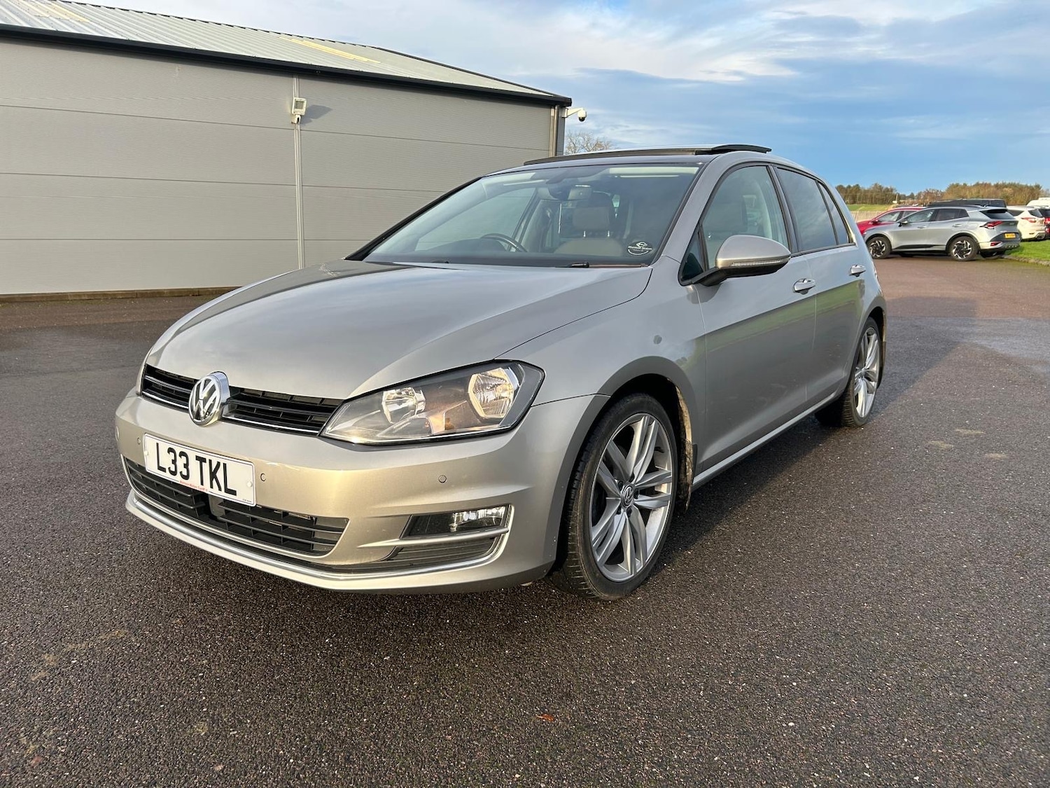 Used Volkswagen Golf 2016 for sale - 76731668: Photo 2