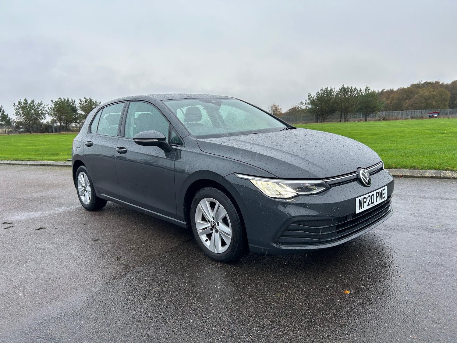 Used Volkswagen Golf 2020 for sale - 76401196: Photo 1