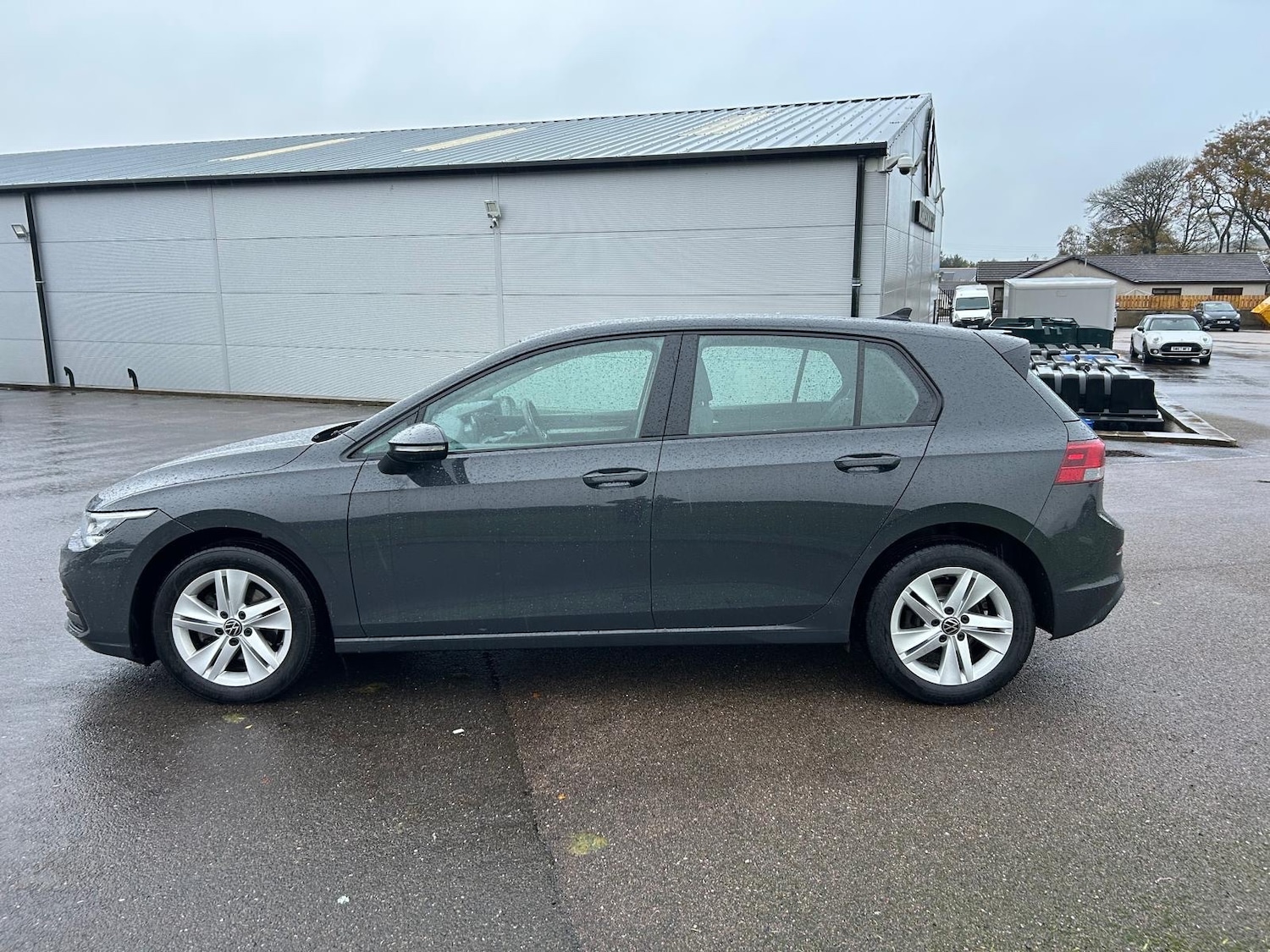 Used Volkswagen Golf 2020 for sale - 76401196: Photo 3