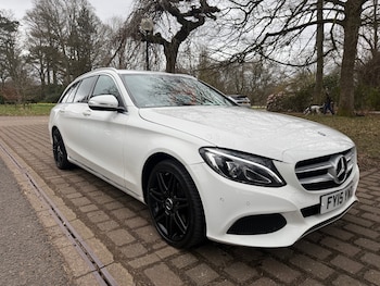 Used Mercedes-Benz C Class 2015 for sale - 77995385: Photo