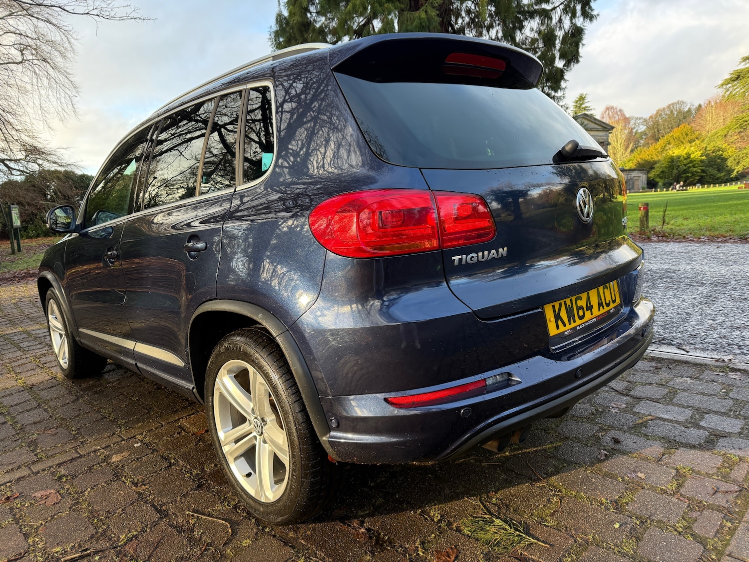 Used Volkswagen Tiguan 2015 for sale - 76859571: Photo 6