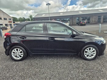 Used Hyundai i20 2016 for sale - 78879432: Photo