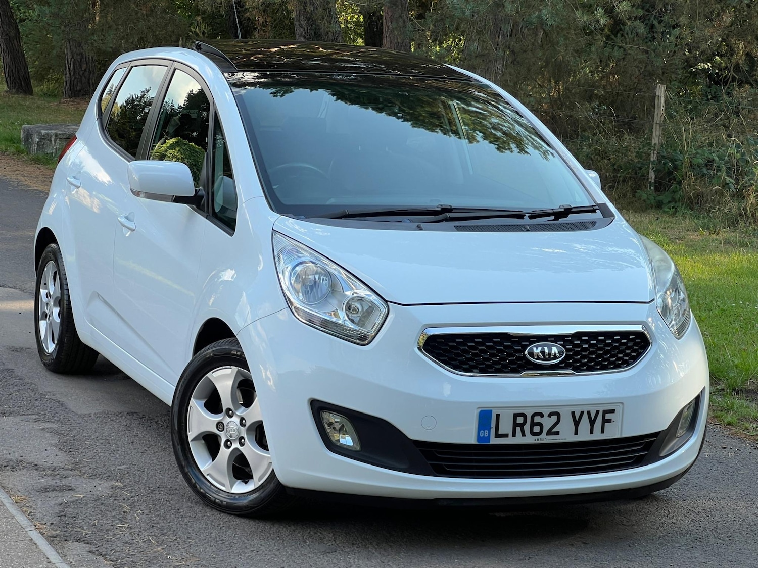 Used Kia Venga 2012 for sale - 76953920: Photo 14