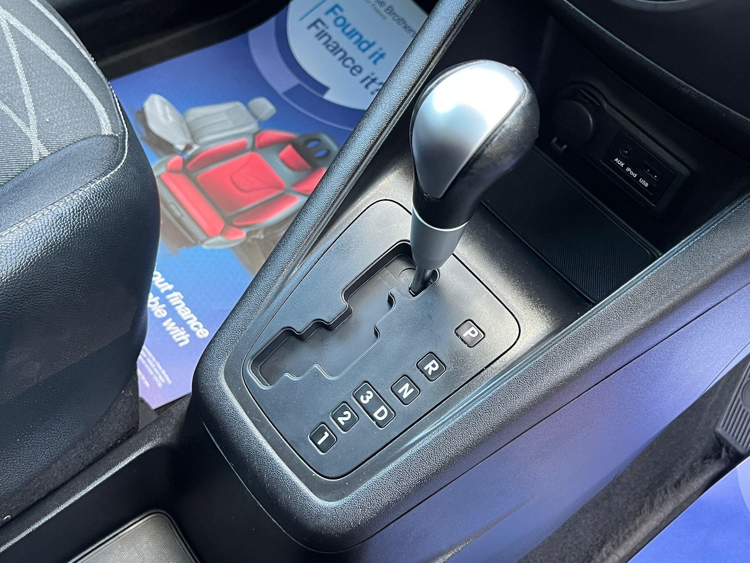 Used Kia Venga 2012 for sale - 76953920: Photo 2