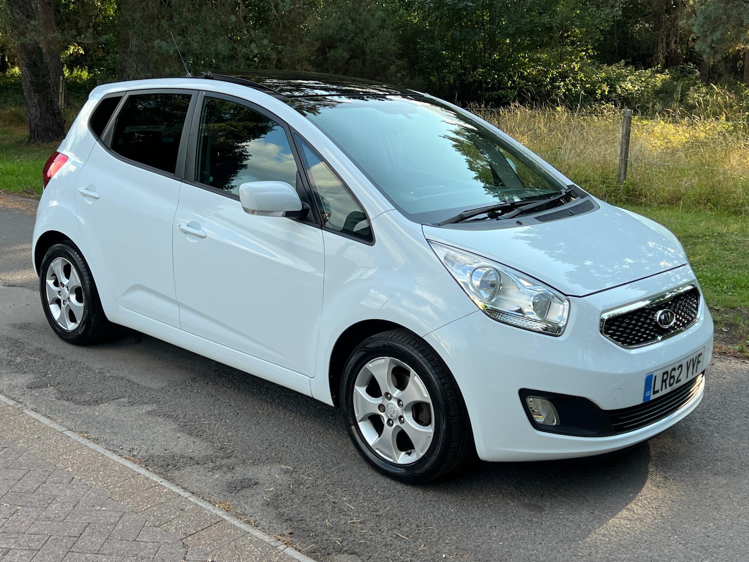 Used Kia Venga 2012 for sale - 76953920: Photo 21