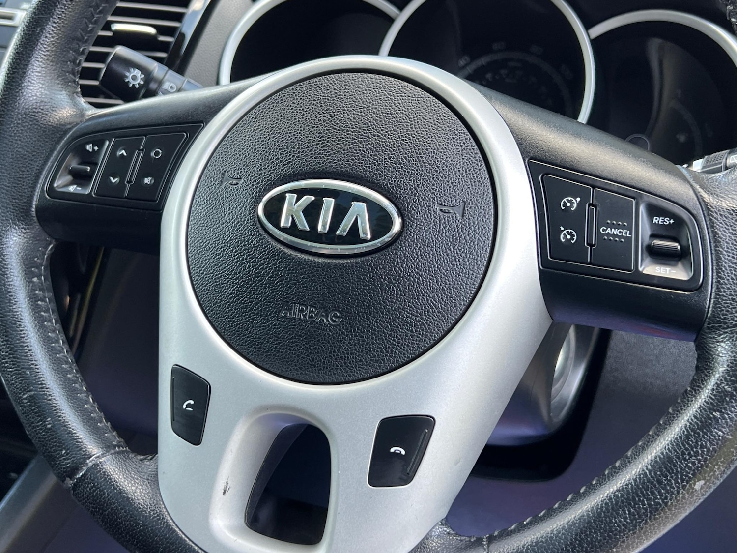 Used Kia Venga 2012 for sale - 76953920: Photo 36