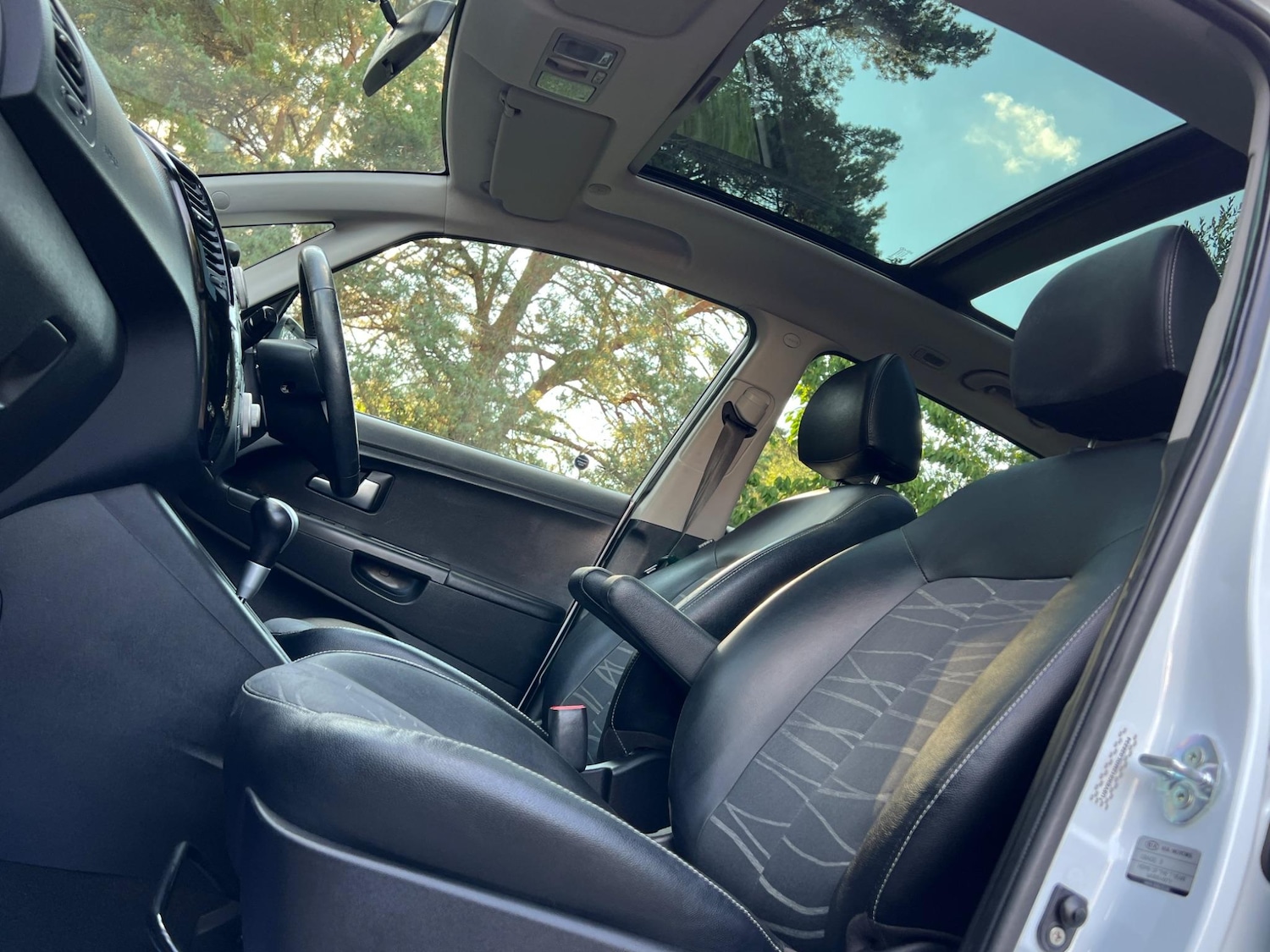 Used Kia Venga 2012 for sale - 76953920: Photo 48