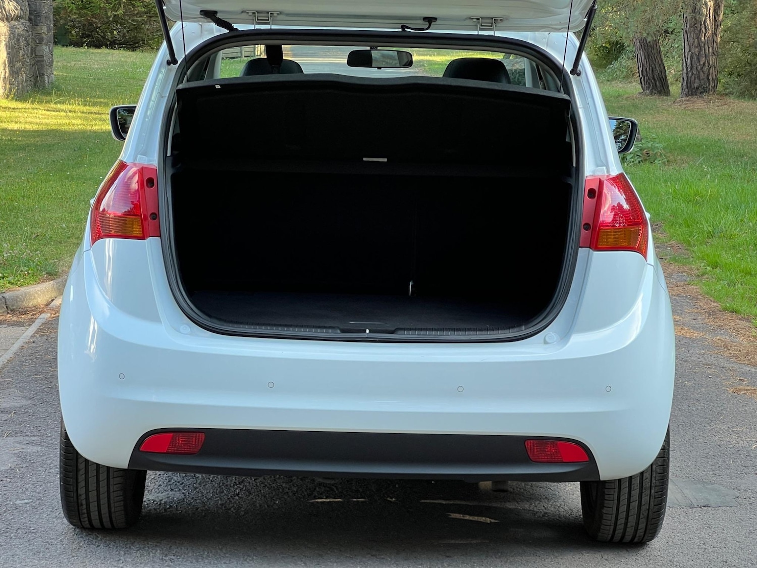 Used Kia Venga 2012 for sale - 76953920: Photo 61