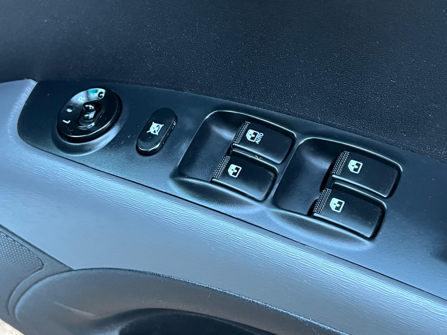 Used Hyundai i10 2014 for sale - 77768678: Photo 23