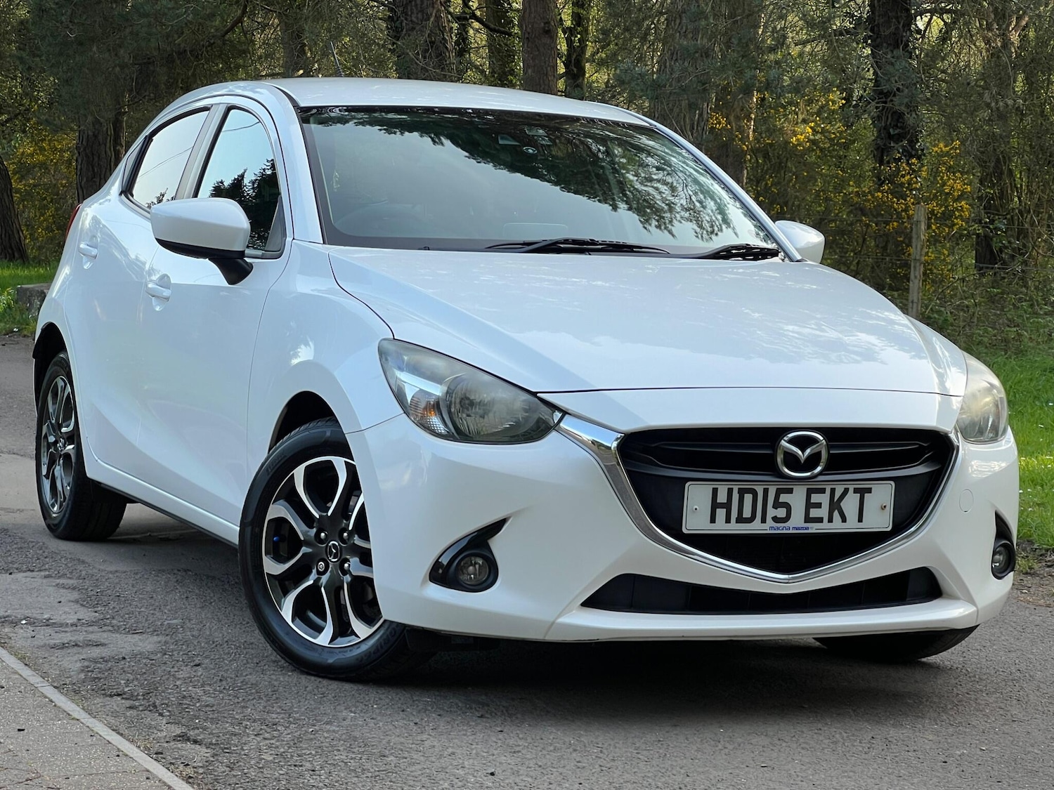 Used Mazda Mazda2 2015 for sale - 78204817: Photo 1