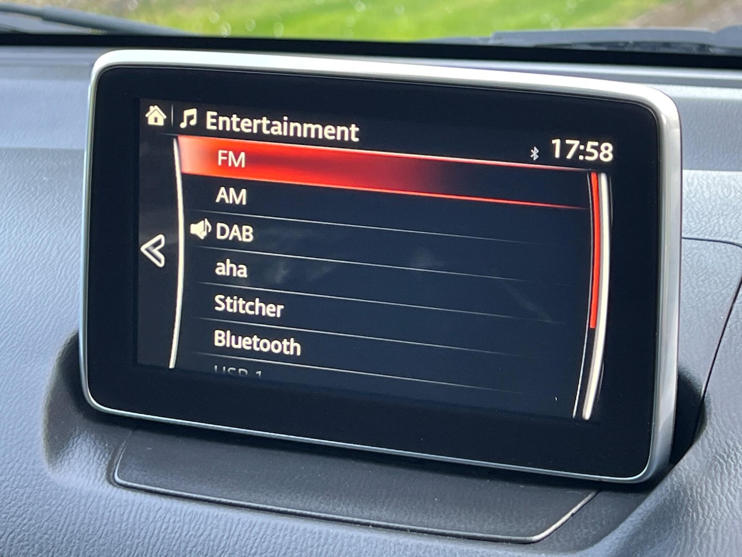 Used Mazda Mazda2 2015 for sale - 78204817: Photo 3