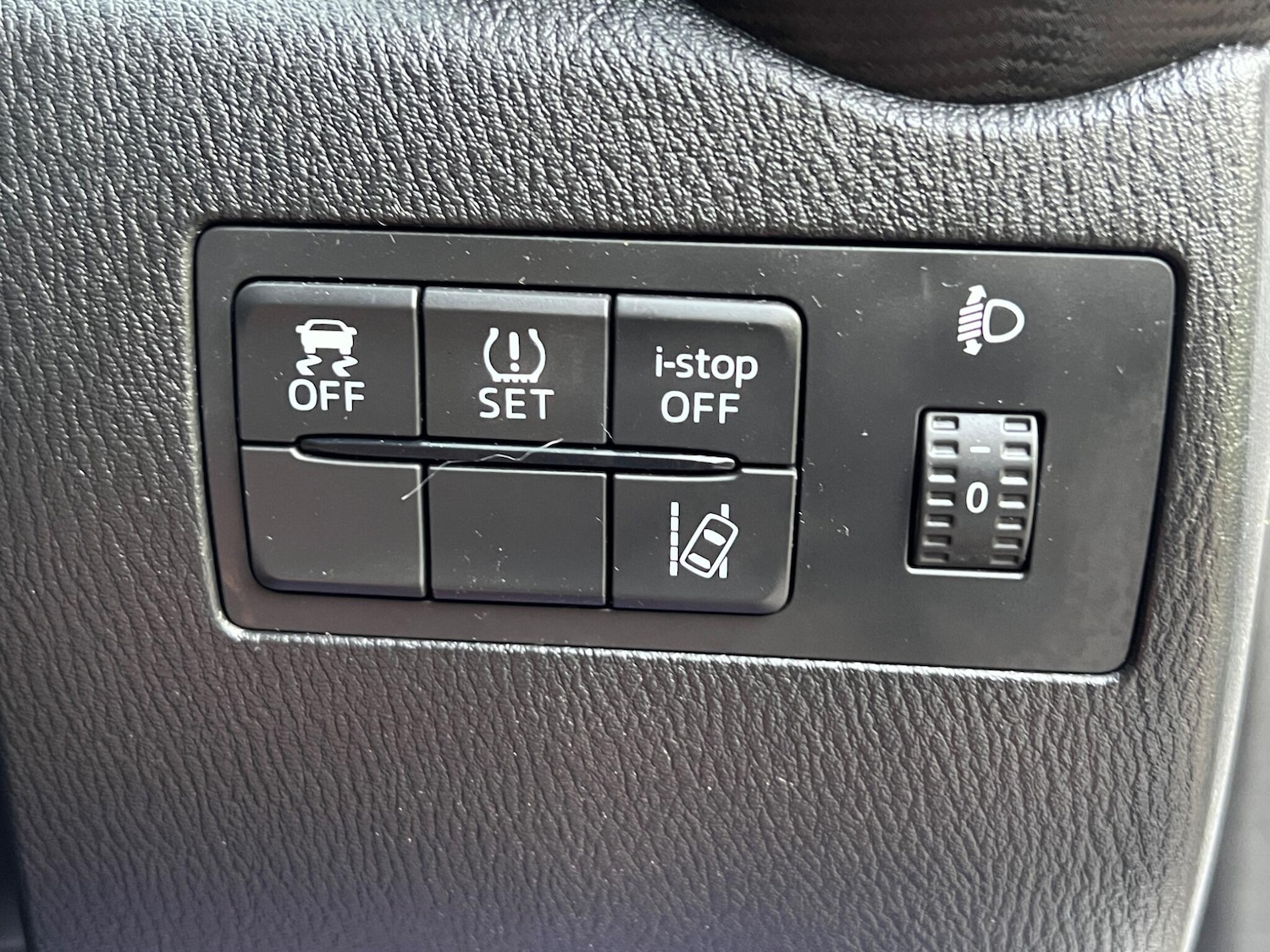 Used Mazda Mazda2 2015 for sale - 78204817: Photo 36