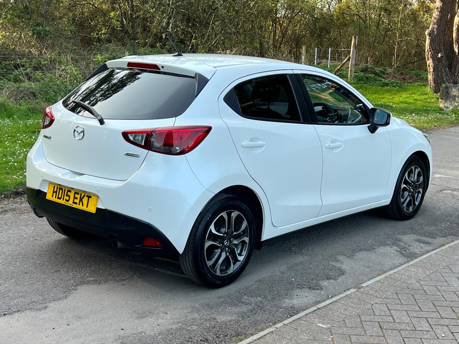 Used Mazda Mazda2 2015 for sale - 78204817: Photo 5