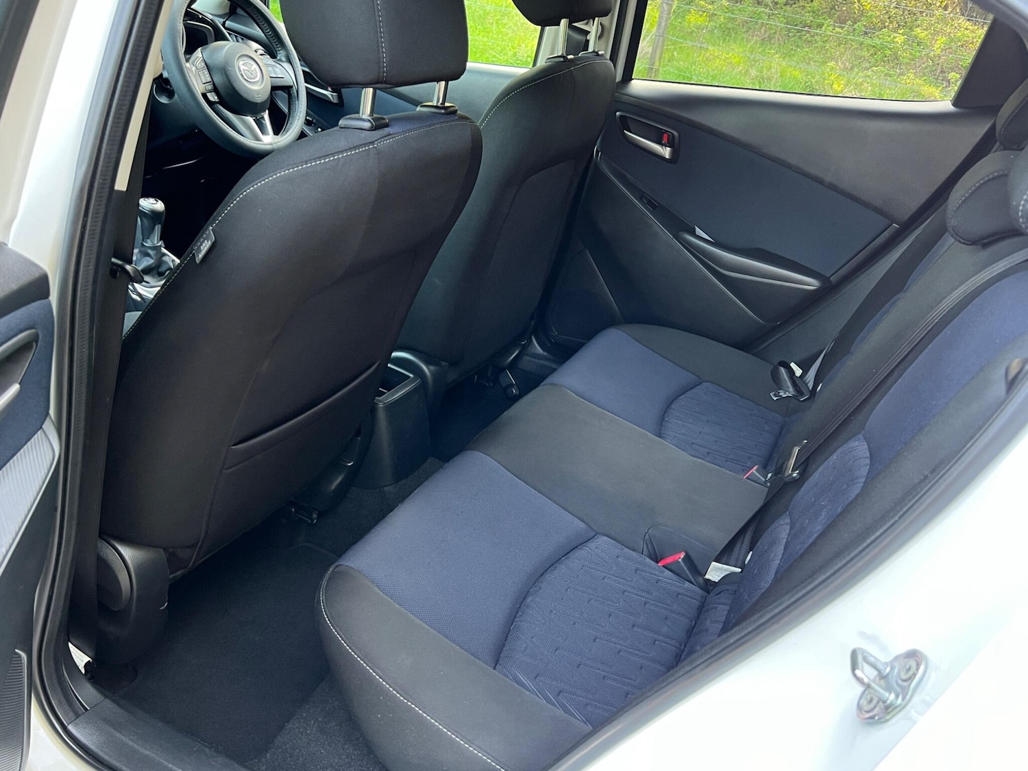 Used Mazda Mazda2 2015 for sale - 78204817: Photo 50