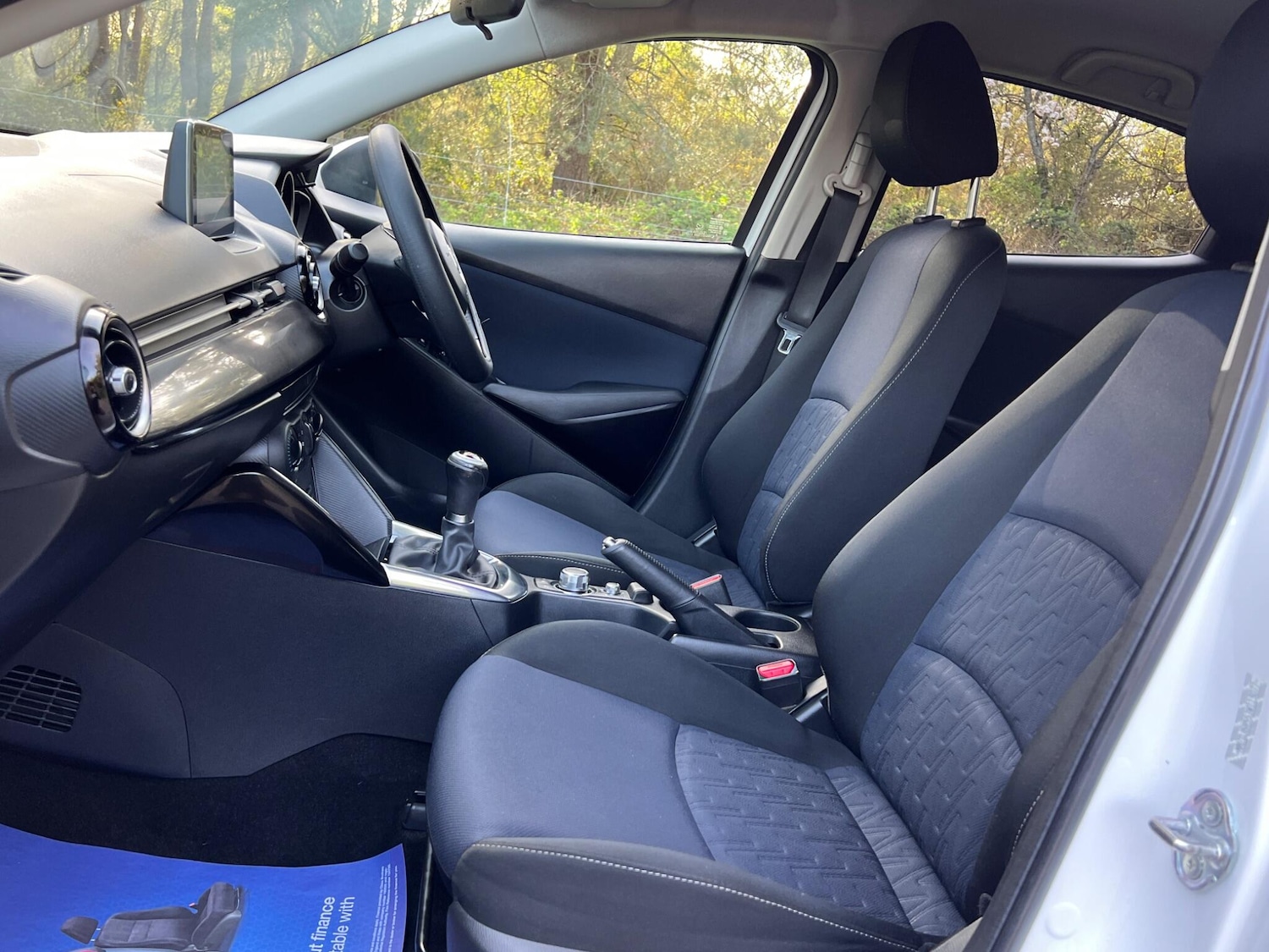 Used Mazda Mazda2 2015 for sale - 78204817: Photo 51