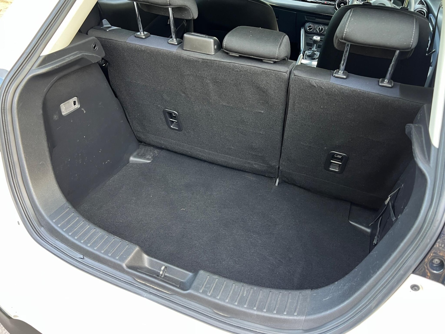 Used Mazda Mazda2 2015 for sale - 78204817: Photo 57