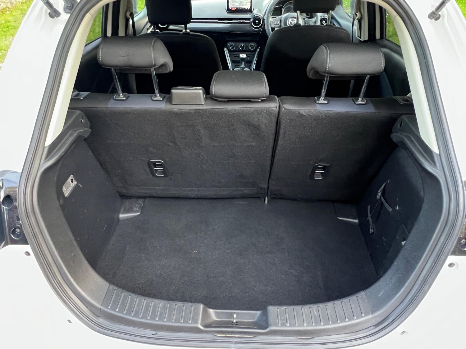 Used Mazda Mazda2 2015 for sale - 78204817: Photo 58