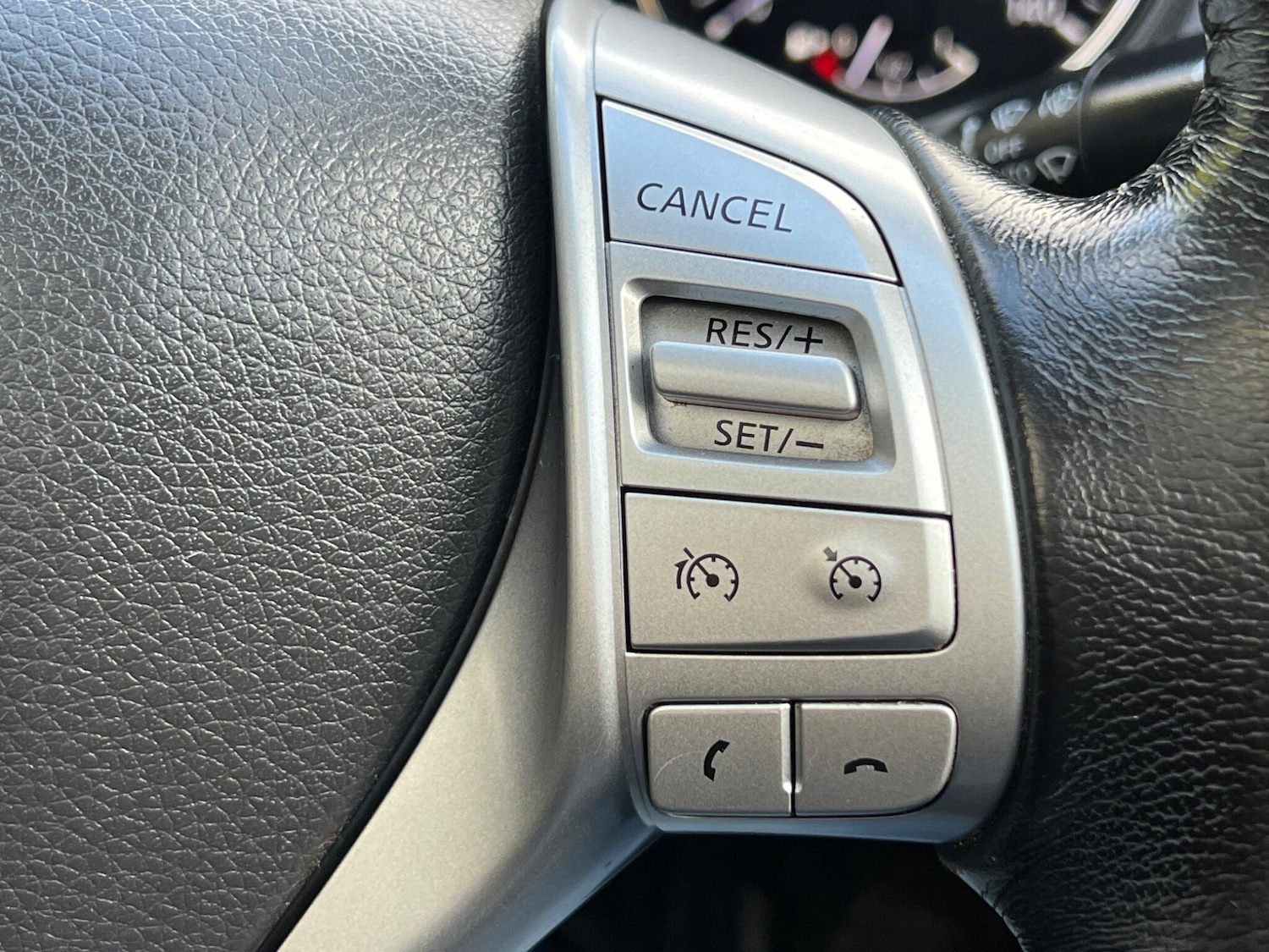 Used Nissan X-Trail 2016 for sale - 76953942: Photo 35