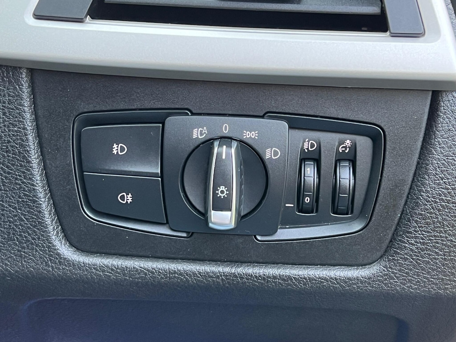 Used BMW 3 Series 2018 for sale - 76953903: Photo 34