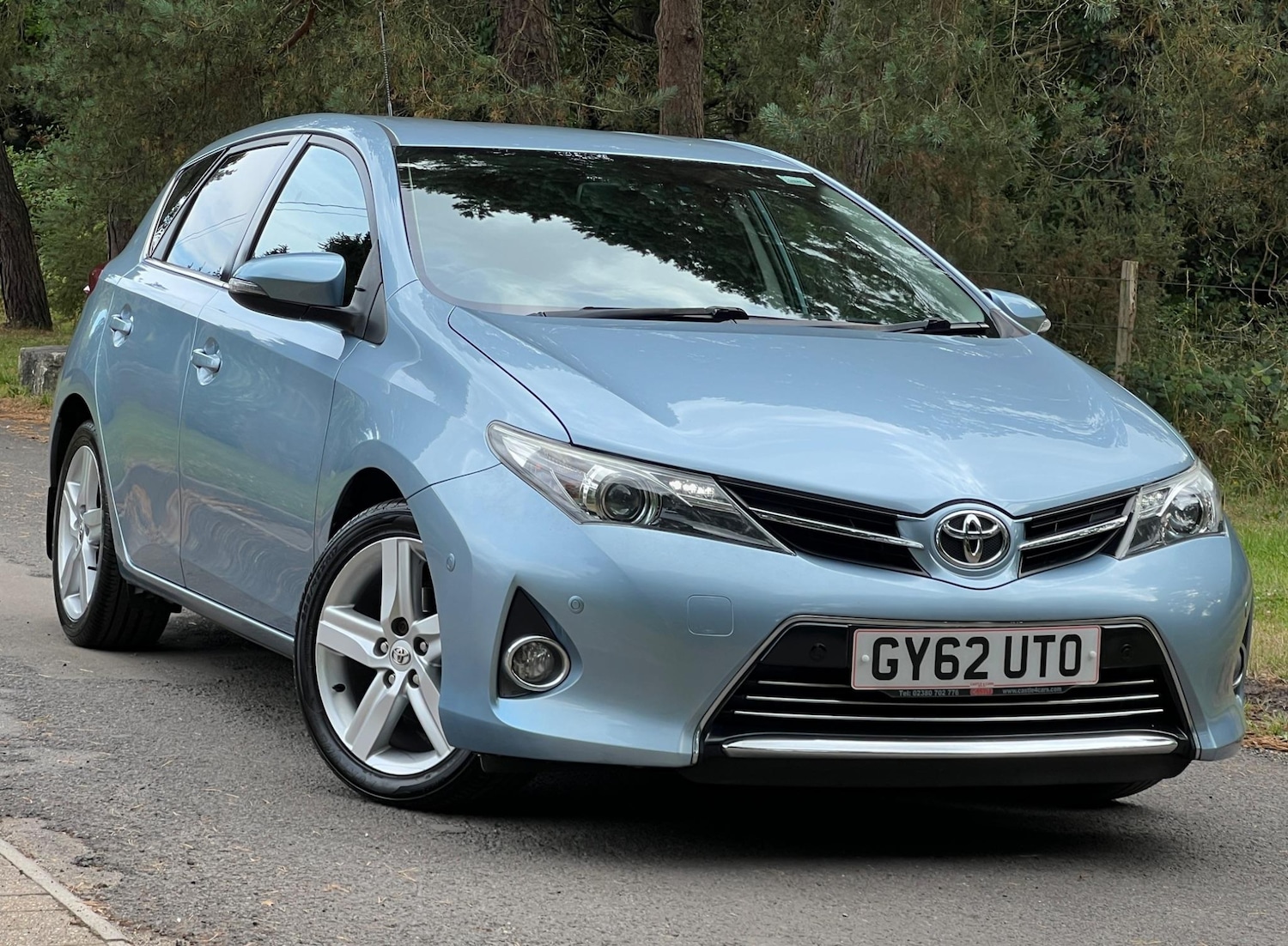 Used Toyota Auris 2013 for sale - 76952855: Photo 1