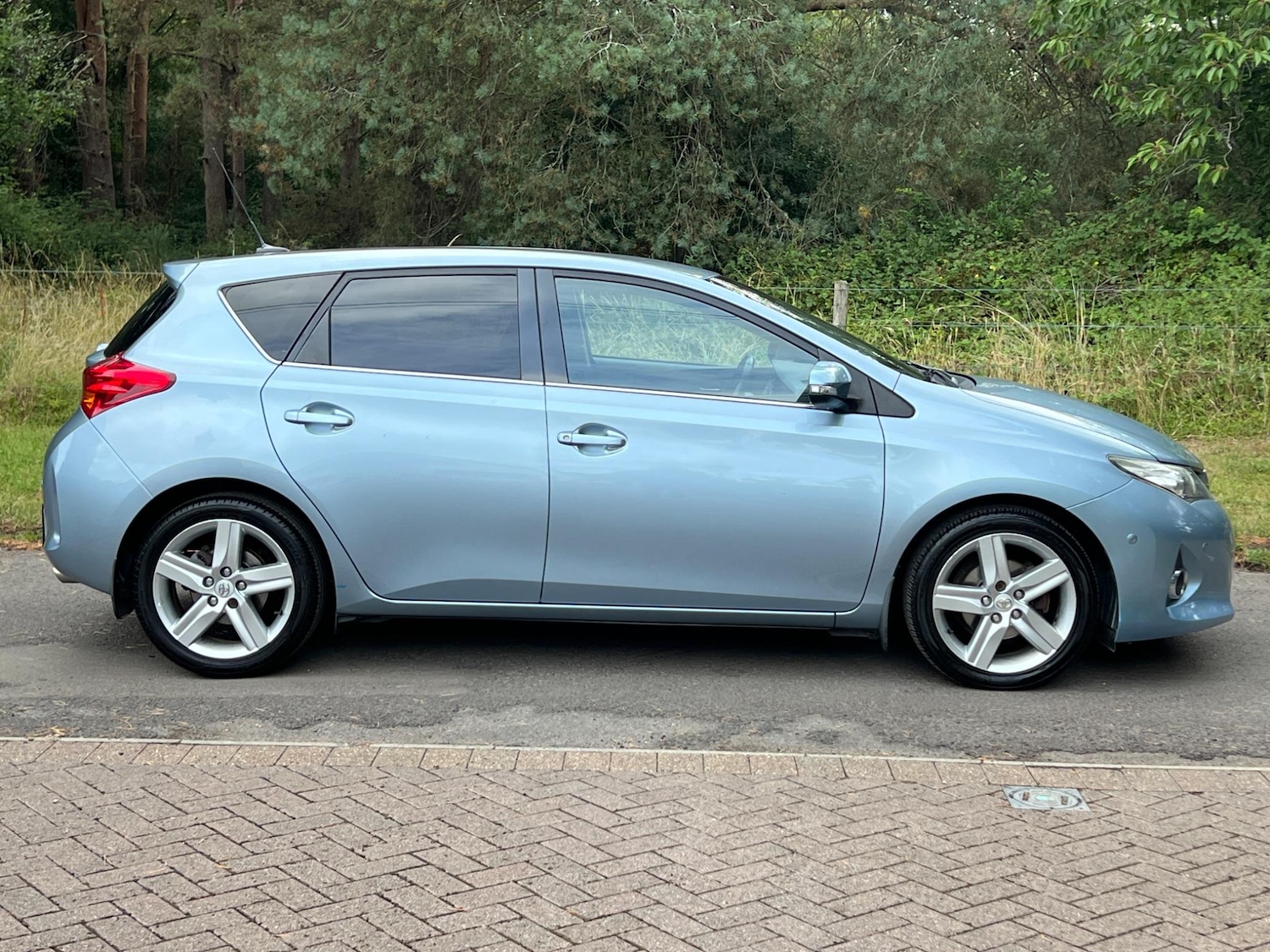 Used Toyota Auris 2013 for sale - 76952855: Photo 19