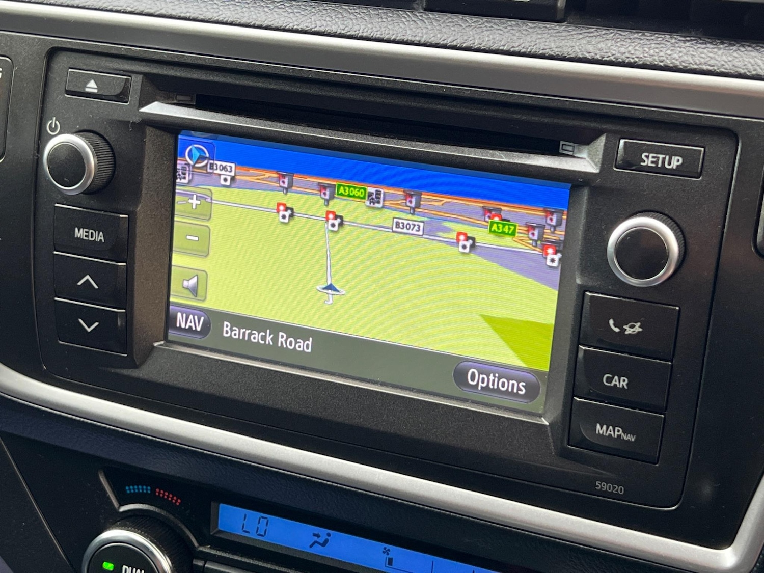 Used Toyota Auris 2013 for sale - 76952855: Photo 2