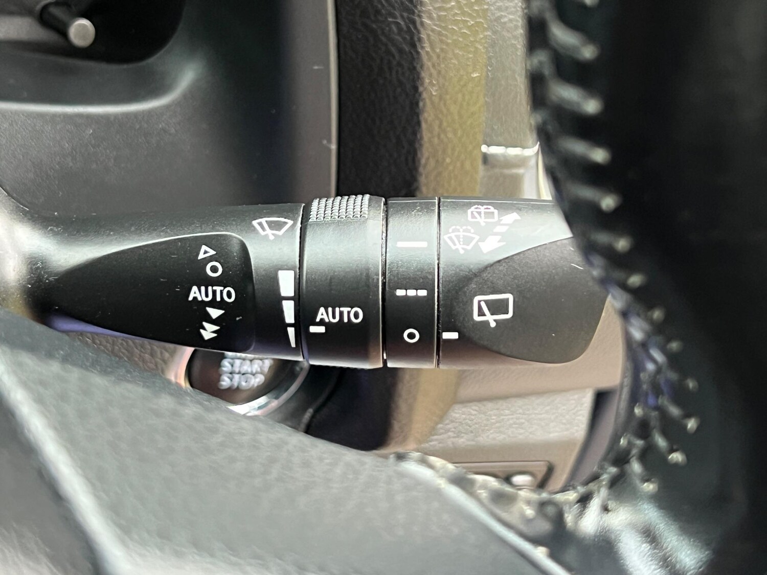 Used Toyota Auris 2013 for sale - 76952855: Photo 32